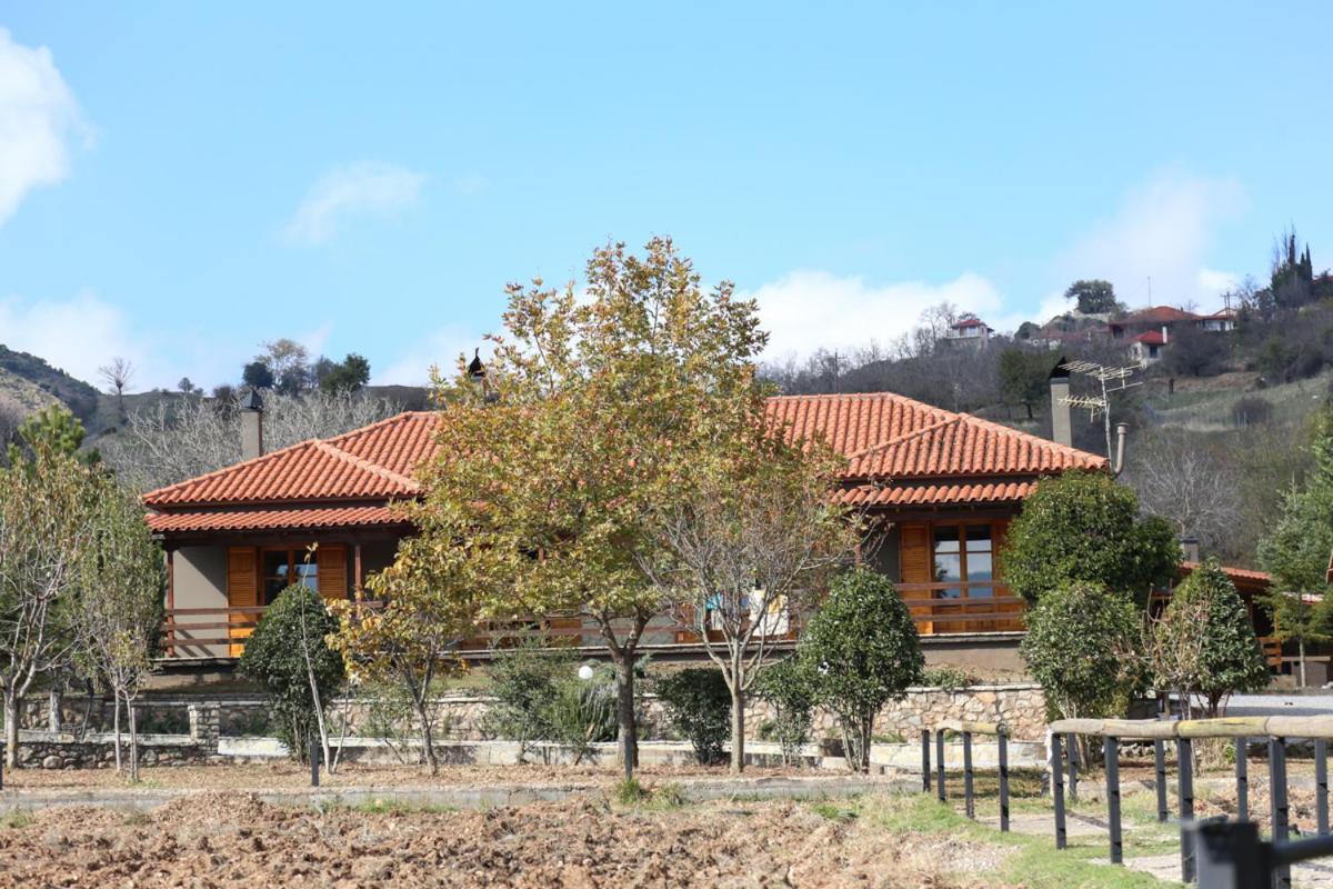 Orias Guesthouse & Farm Kalavryta Exteriör bild